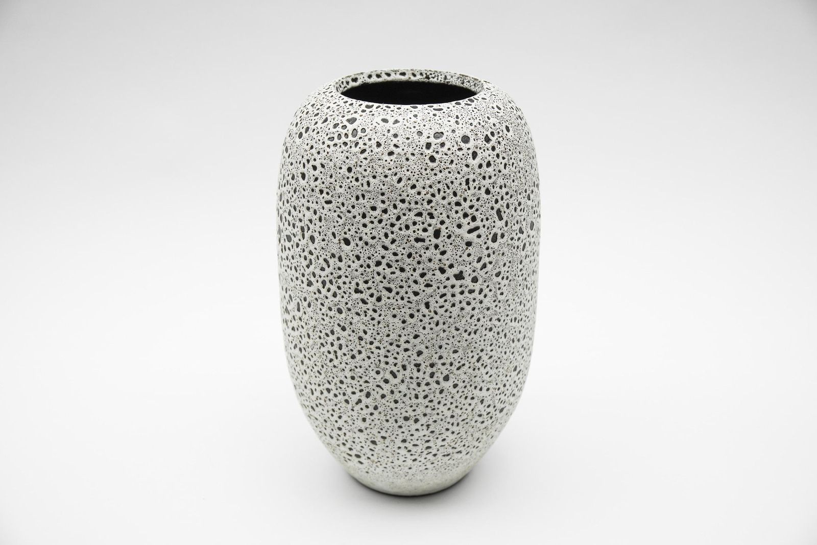 A Set Of White Studio Ceramic Vases By Wilhelm & Elly Kuch, 1960s, Germany photo 2208.0
