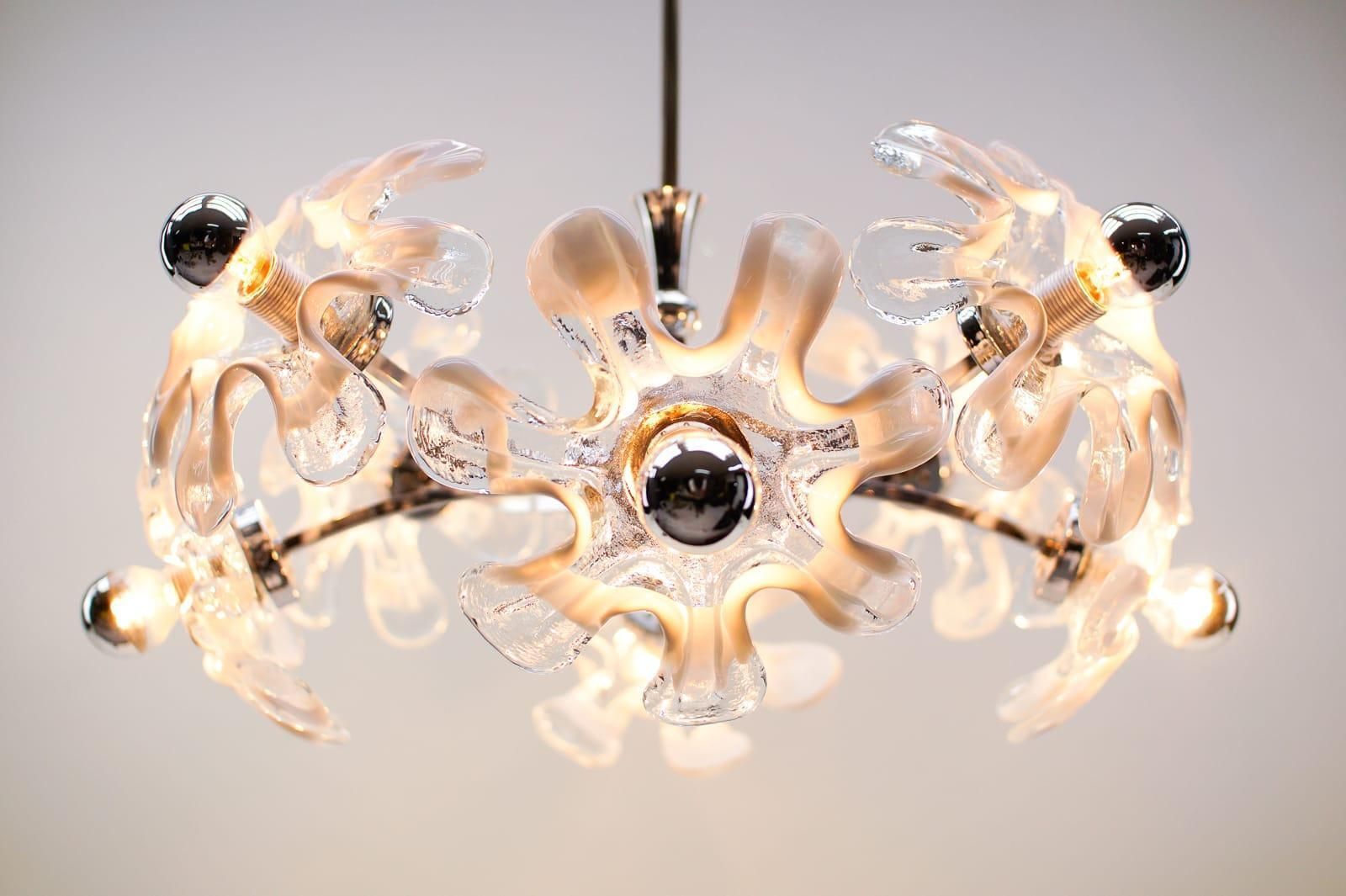 photo furniture Space Age Chrome And Murano Glass Flowers Sputnik Lamp, 1970s