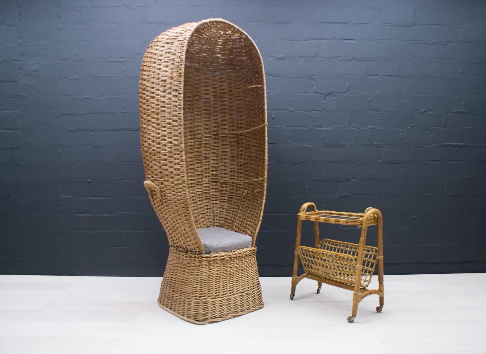Large Italian Rattan Pool Or Beach Armchair, 1970s photo furniture
