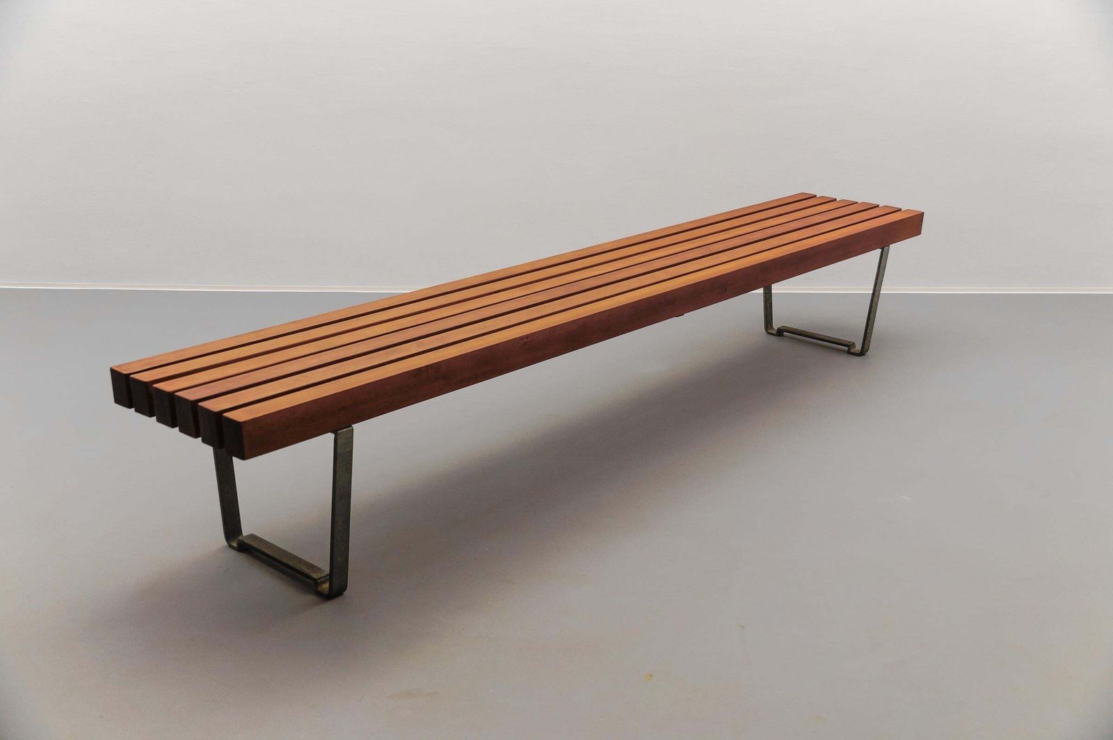Large And Massive Wood Slatted Bench From The 1960s, Scandinavian photo vinterior