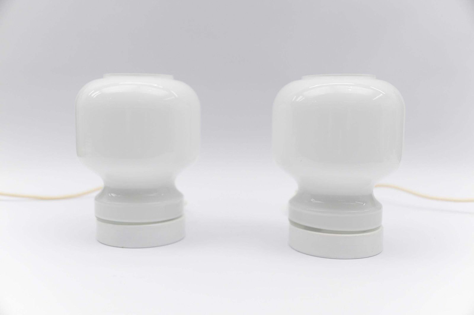 Lovely Pair Of Mid Century Modern Opal Glass Table Lamps, 1960s photo vinterior