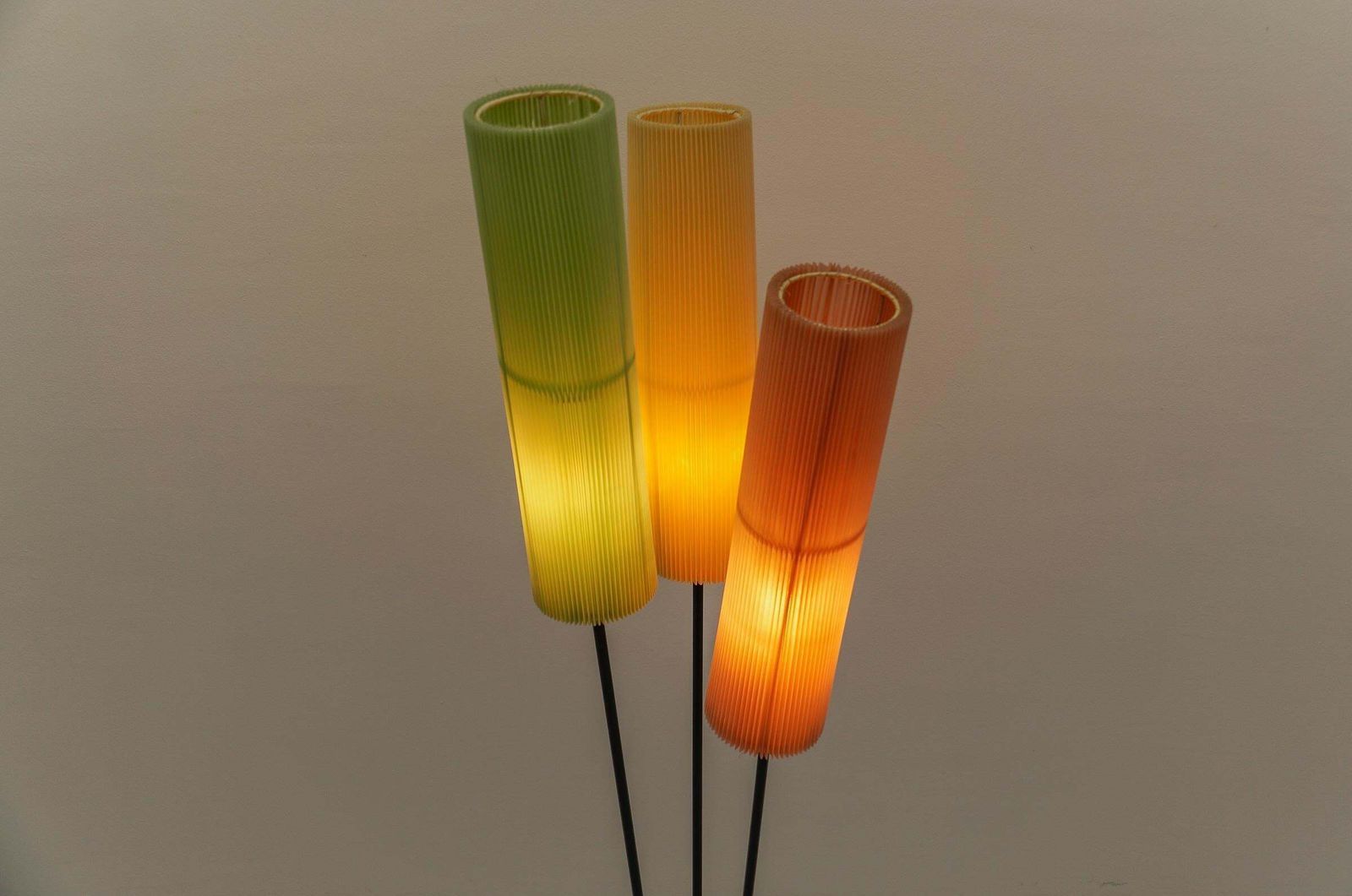 photo vinterior Tripod Floor Lamp With Pleated Blind Lampshade Mid Century Modern, 1960s
