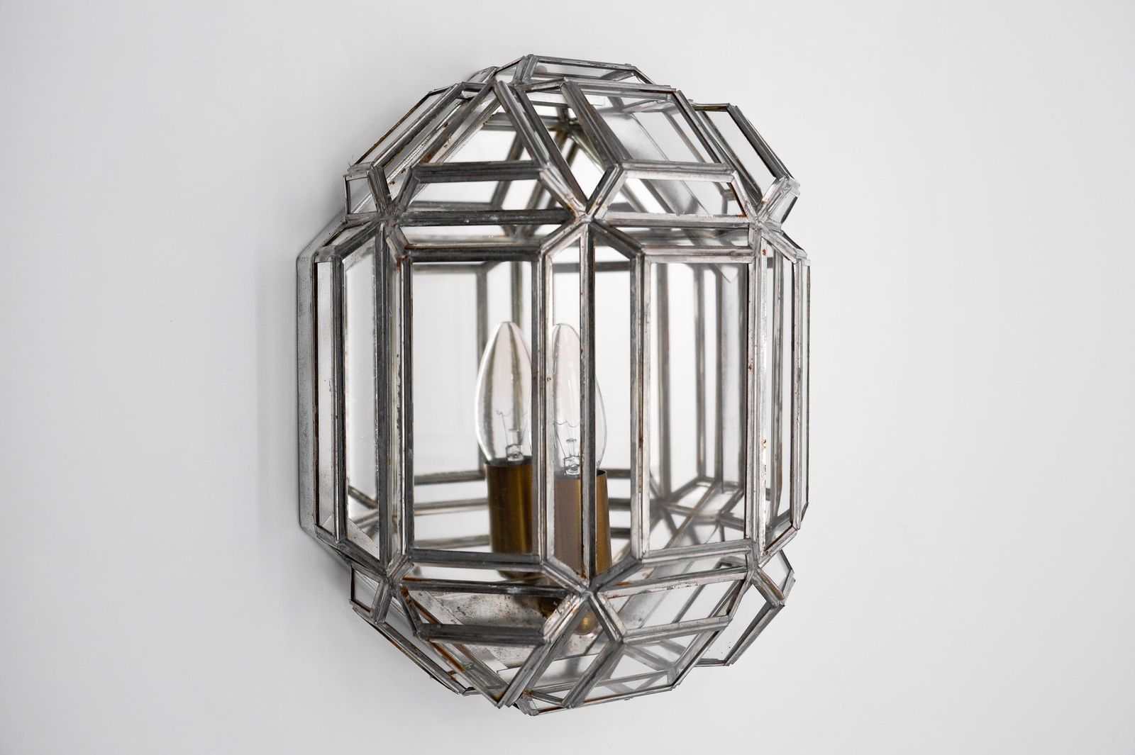 Awesome Rare Wall Lamp By Artesania Hijos De Estevez photo vinterior