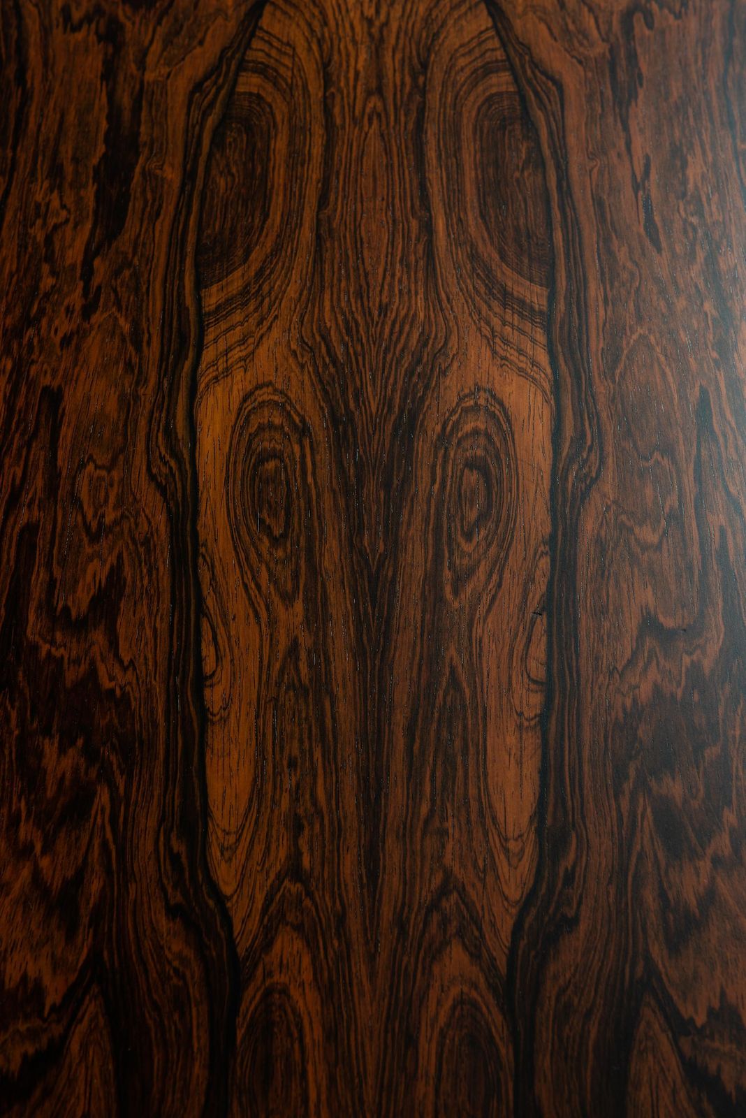 Expanding Captain's Bar In Rosewood Produced By Dyrlund In Denmark photo vinterior
