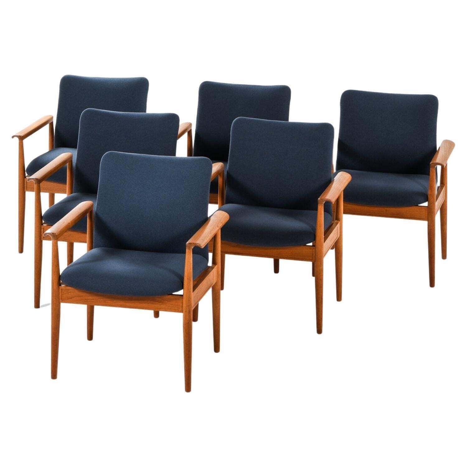 Finn Juhl Armchairs Model Fd 209 / Diplomat Produced By Cado