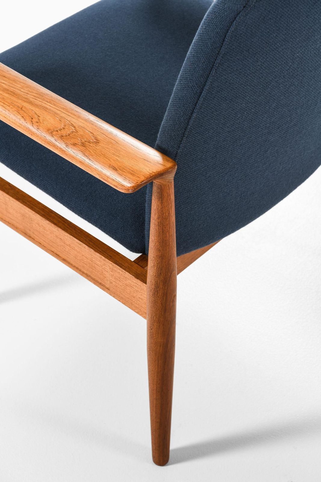 Finn Juhl Armchairs Model Fd 209 / Diplomat Produced By Cado photo buy