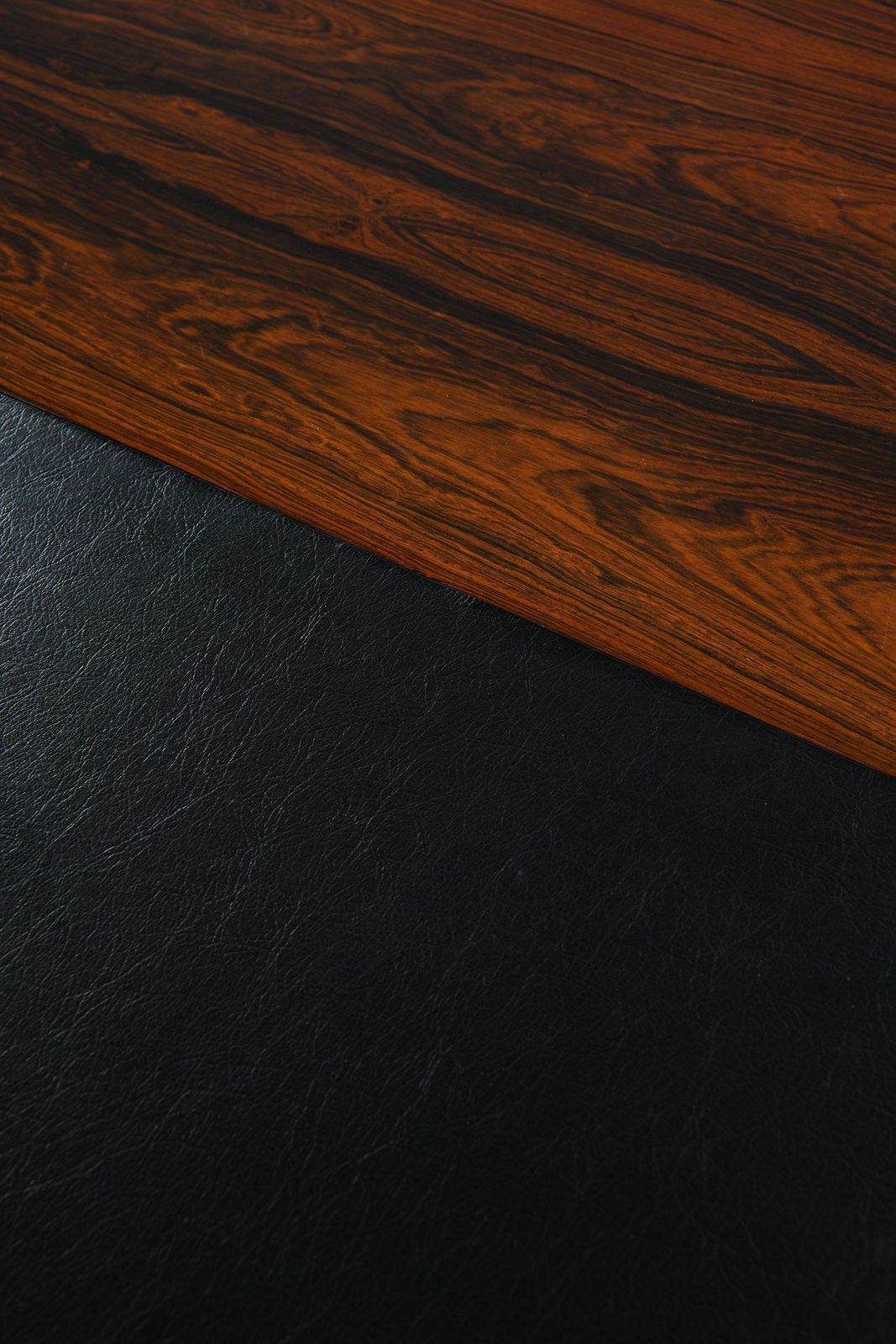 Furniture Dining Table In Rosewood And Leather By Arne Vodder, 1950's photo