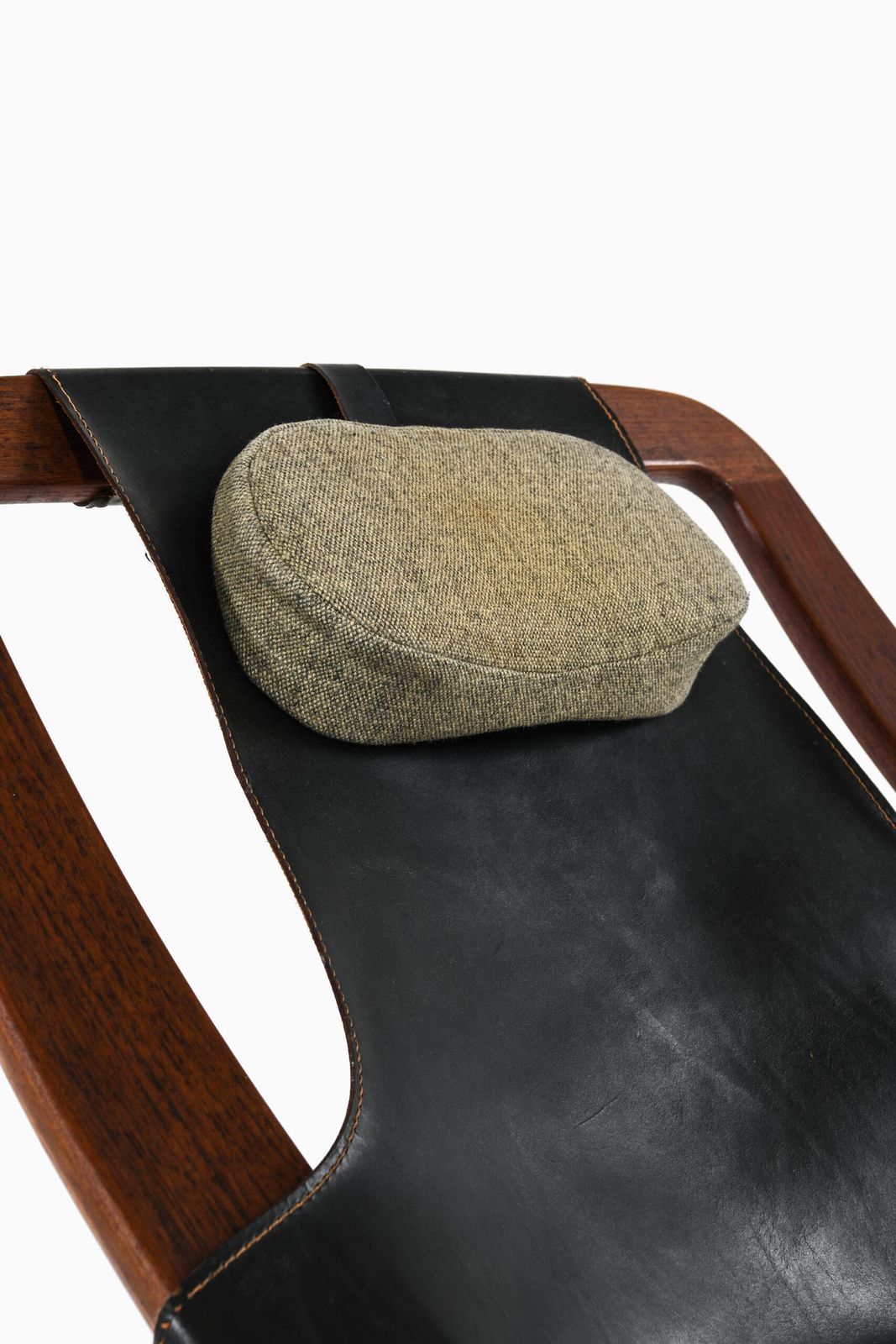 Arne Tidemand Ruud Lounge Chairs Model 'Holmenkollen' Produced By Norcraft photo furniture