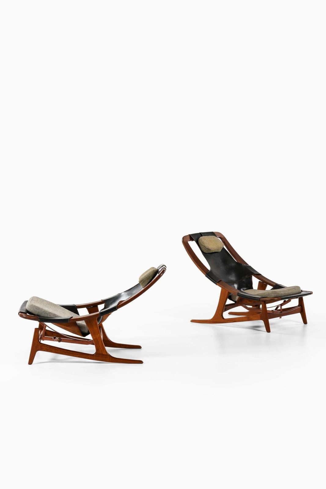 Arne Tidemand Ruud Lounge Chairs Model 'Holmenkollen' Produced By Norcraft photo Furniture