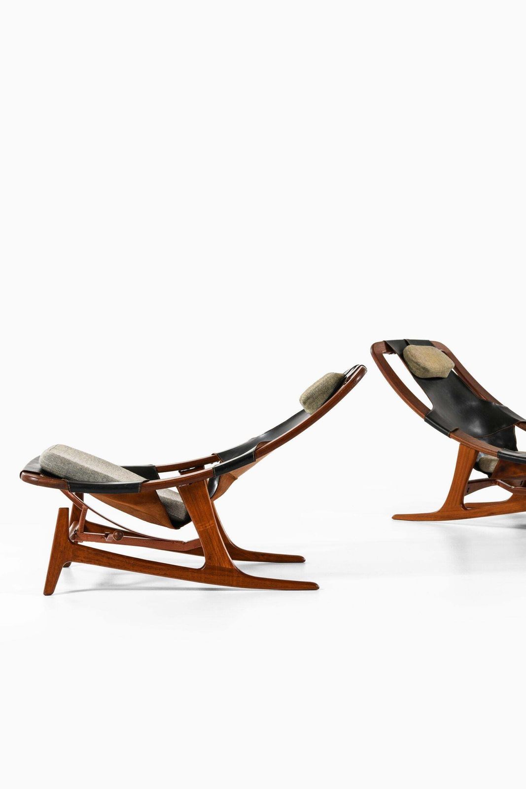 Arne Tidemand Ruud Lounge Chairs Model 'Holmenkollen' Produced By Norcraft photo 21233.0