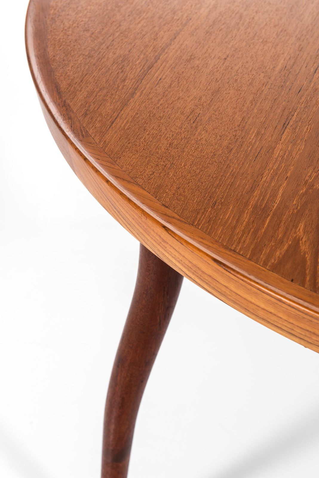photo furniture Finn Juhl Dining Table Model Nv 56 By Niels Vodder In Denmark