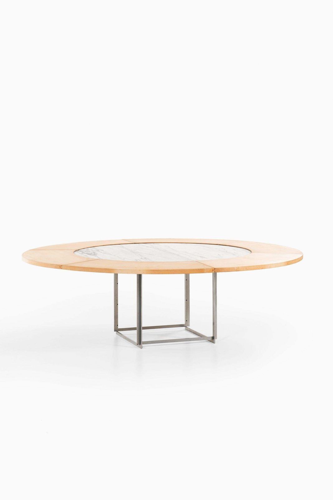 photo vinterior Poul Kjærholm Dining Table Model Pk 54 By E. Kold Christensen In Denmark