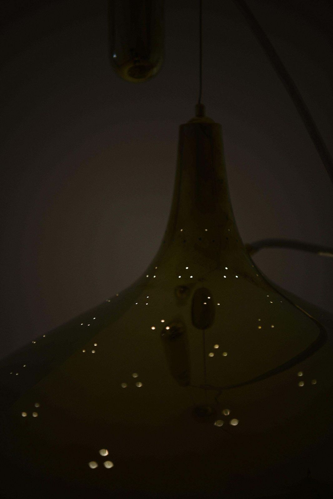 photo vinterior Ceiling Lamp In Brass And Glass By Paavo Tynell, 1950's