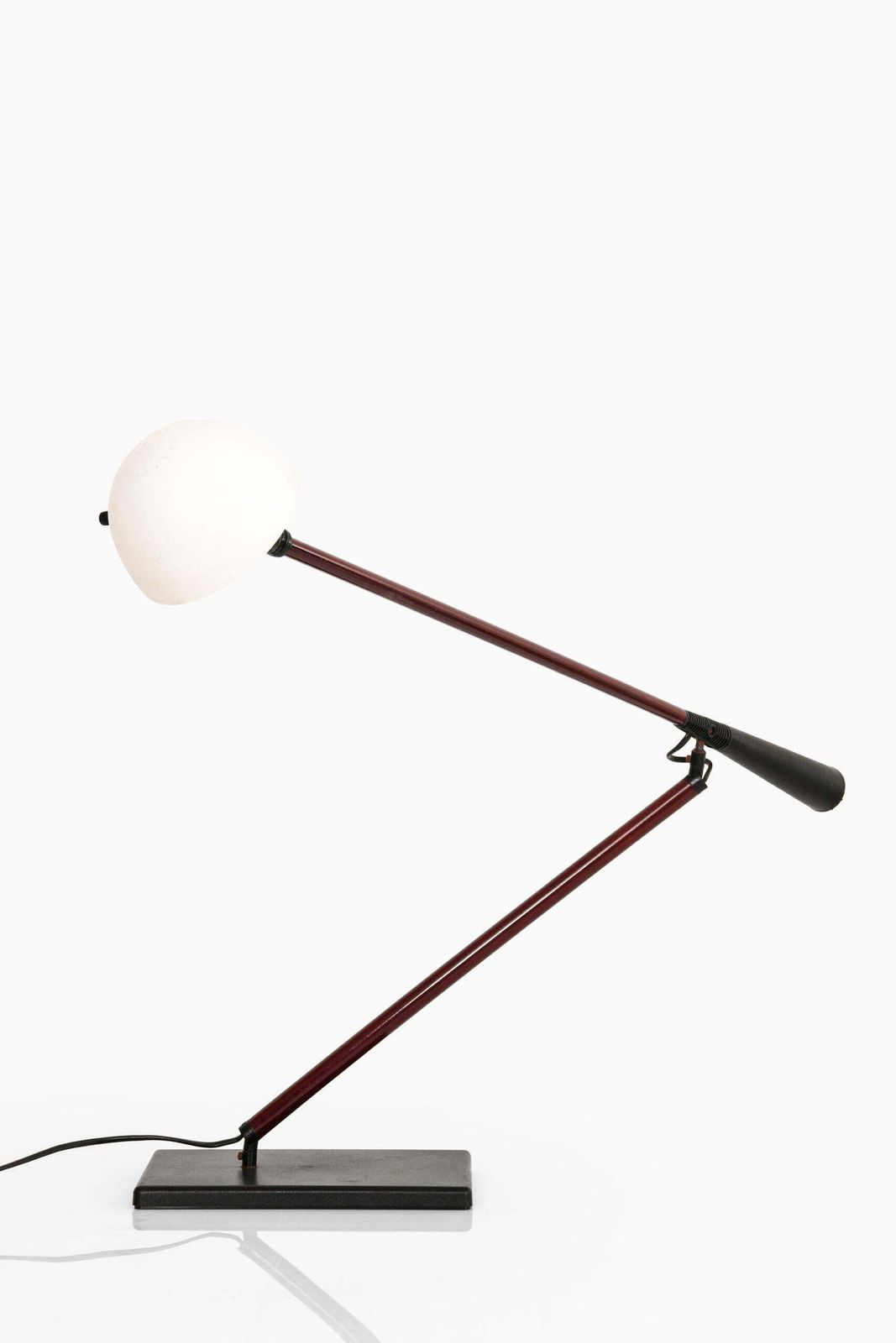 Paolo Rizzatto & Gino Sarfatti Table Lamp Model 613 Produced By Arteluce photo for sale