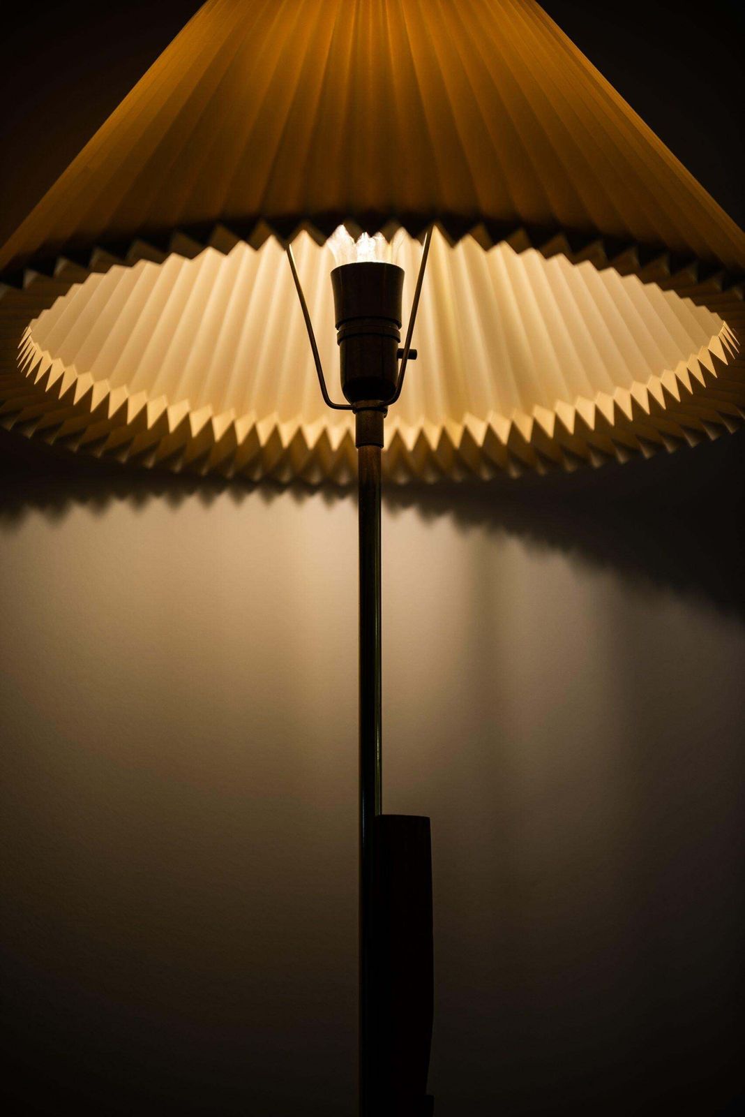 photo furniture Svend Aage Holm Sørensen Floor Lamp Produced By Holm Sørensen & Co In Denmark