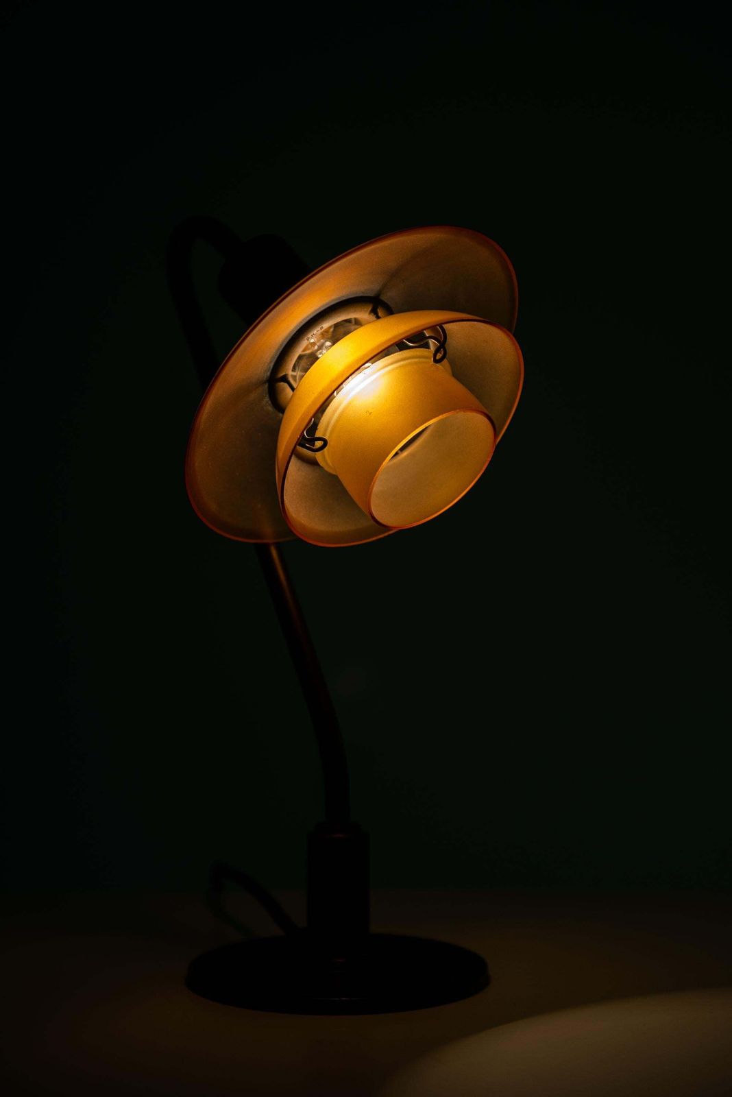 Lighting Poul Henningsen Early Table Lamp Model Ph 2/2 'Vintergækken' By Louis Poulsen photo