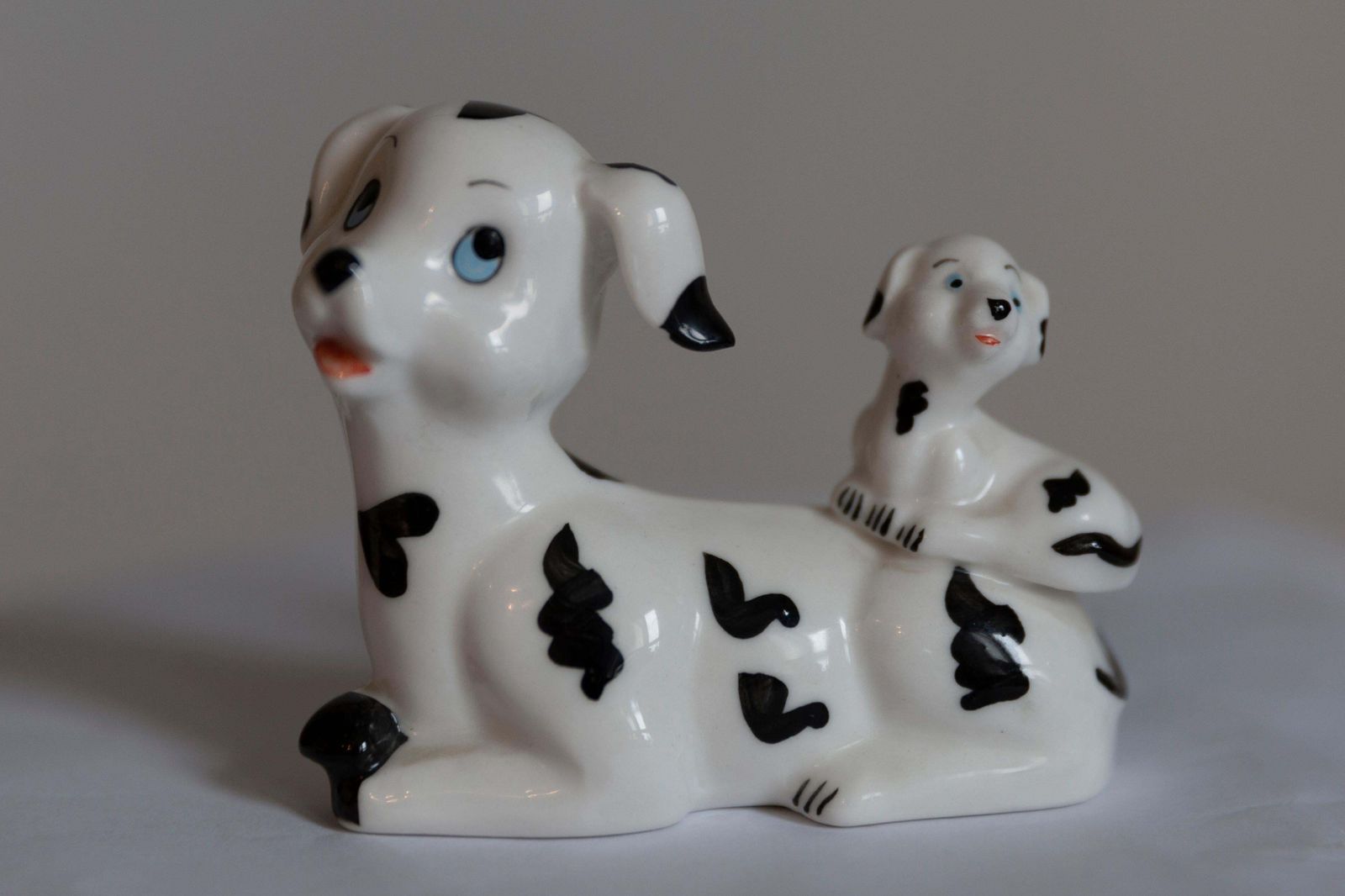 photo furniture 20th Century Mini White Dalmatians Dogs Sculpture, Italy, 1960s