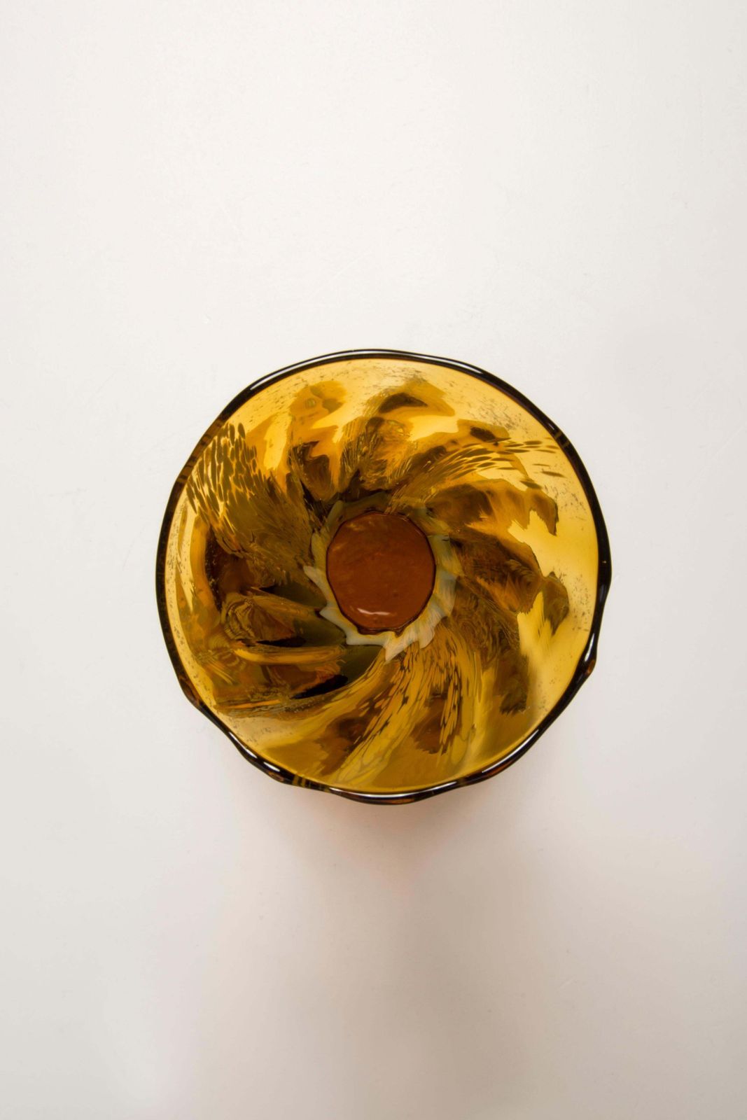photo vinterior Mid Century Vintage White And Yellow Artistic Glass Vase, Europe, 1970s