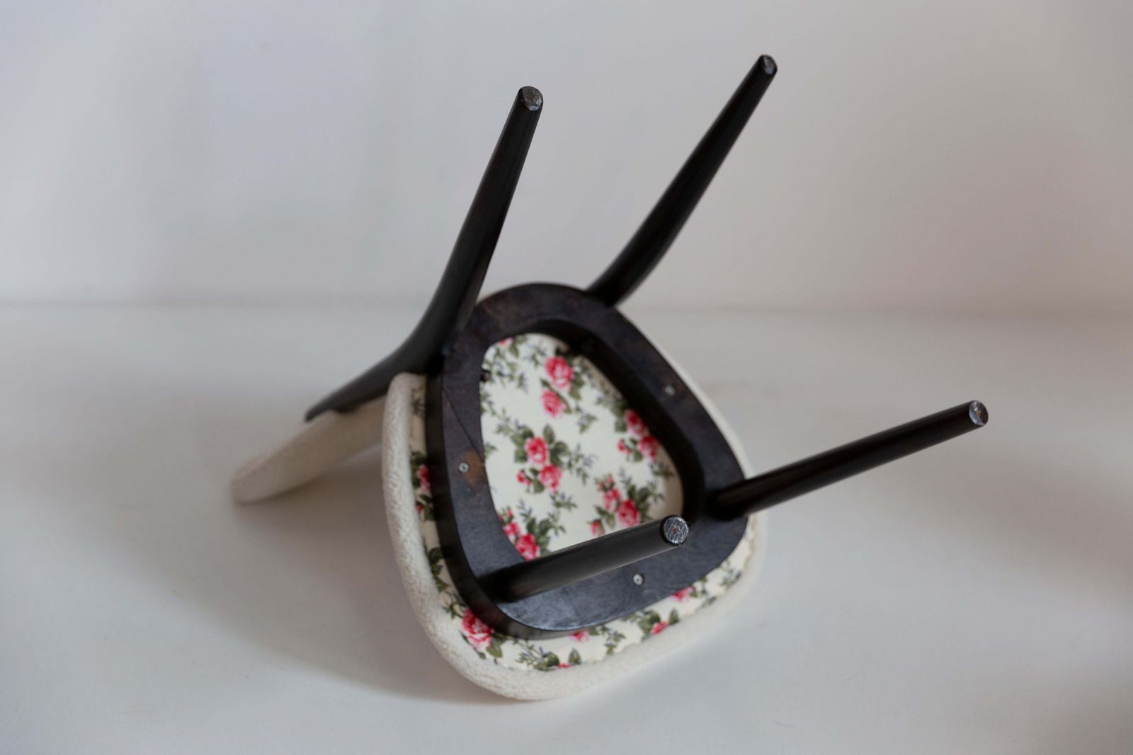 photo vinterior Midcentury Light Bouclé Heart Chair, Europe, 1960s