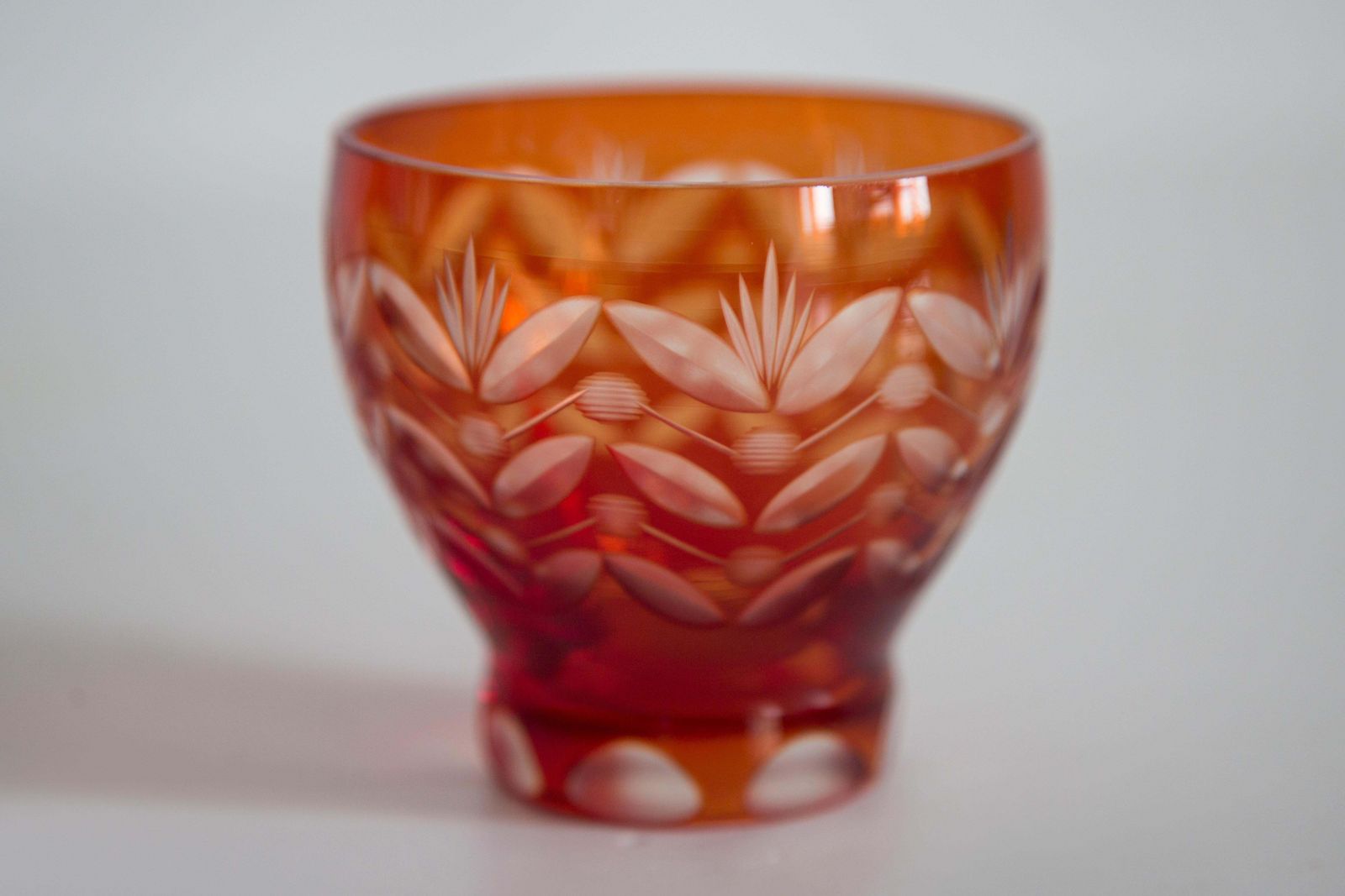 photo vinterior Mid Century Vintage Small Orange Red Crystal Vase, 20th Century, Europe, 1960s