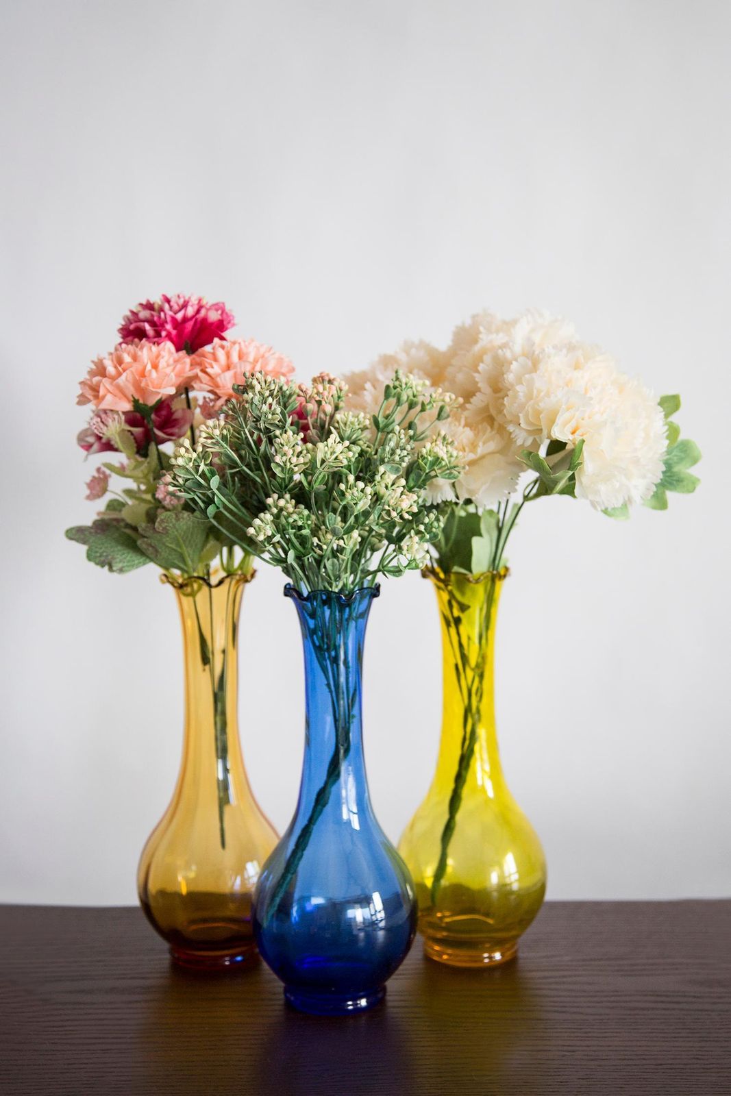 photo furniture Mid Century Vintage Yellow Artistic Glass Vase, Europe, 1970s