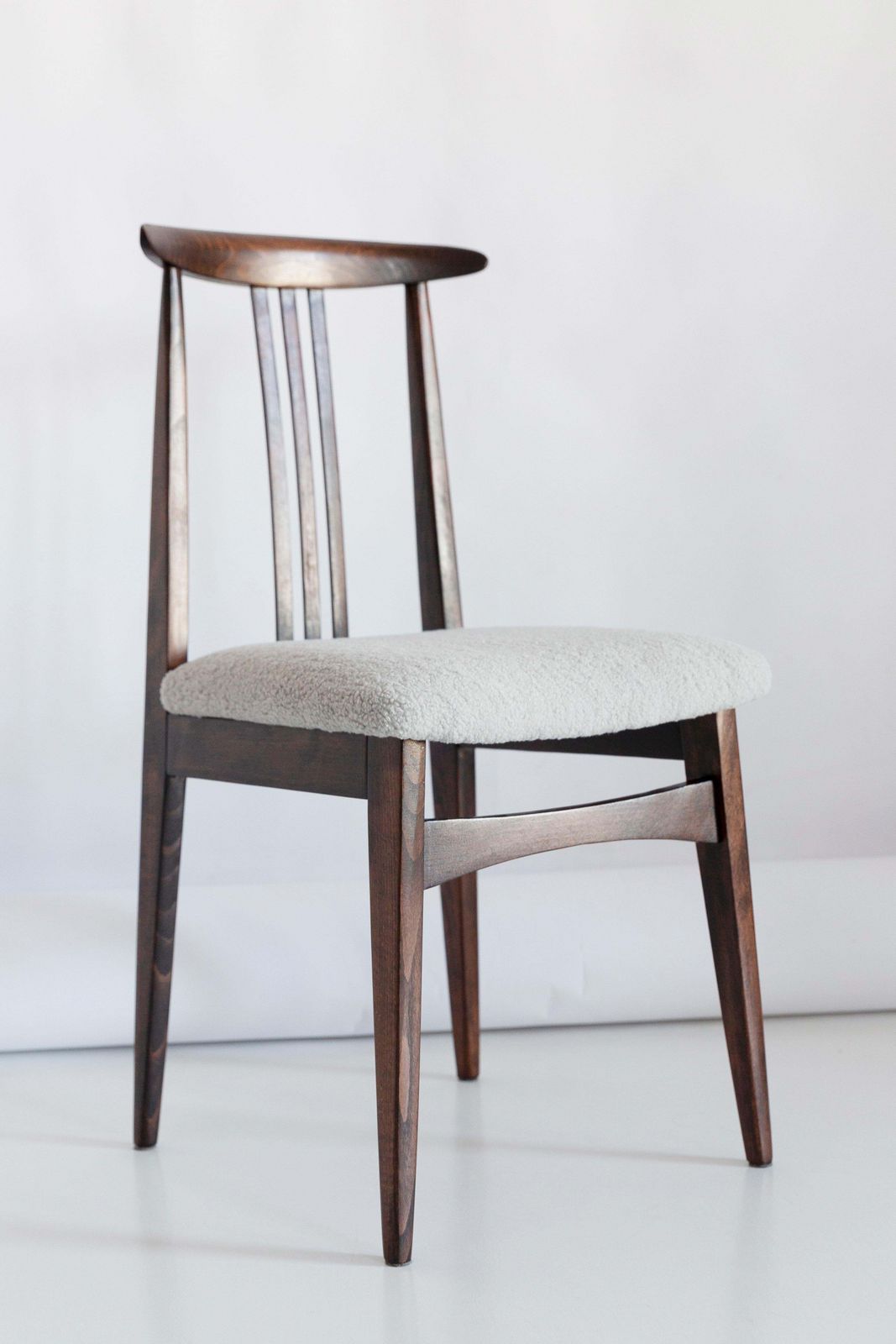 Mid Century Linnen Bouclé Fauteuil, Walnoot, Ontworpen Door M. Zielinski, Europa, Jaren 1960 photo for sale