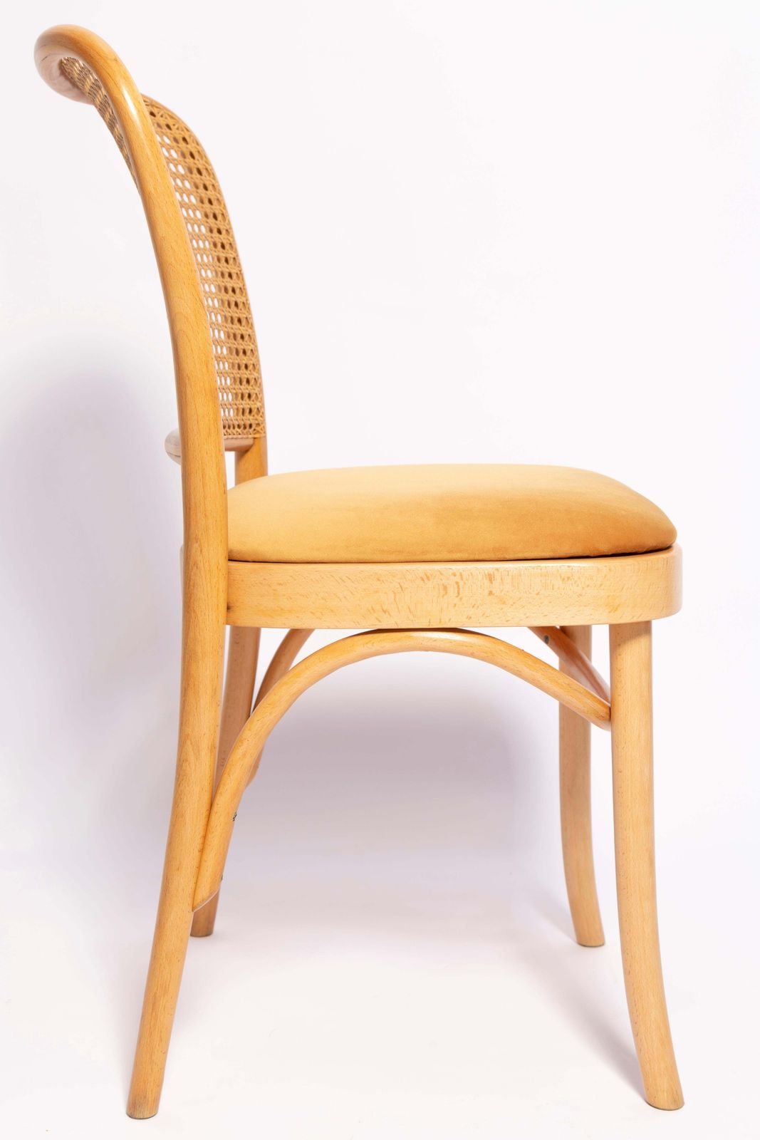 Mid Century Gele Velours Thonet Hout Rattan Stoel, Europa, Jaren 1960 photo vintage