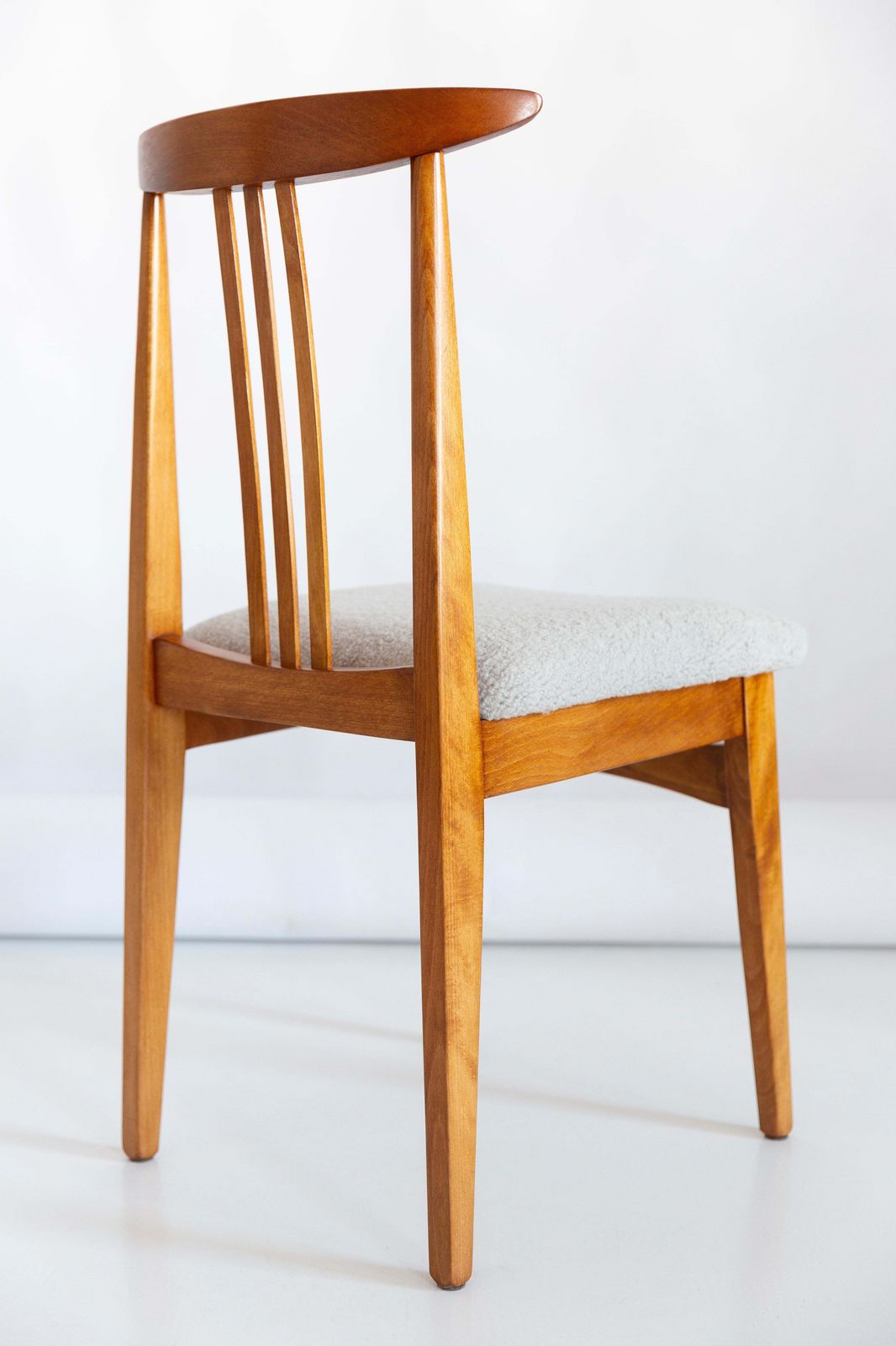 Mid Century Modern Linnen Bouclé Fauteuil, Ontworpen Door M. Zielinski, Europa, Jaren 1960 photo 510.0