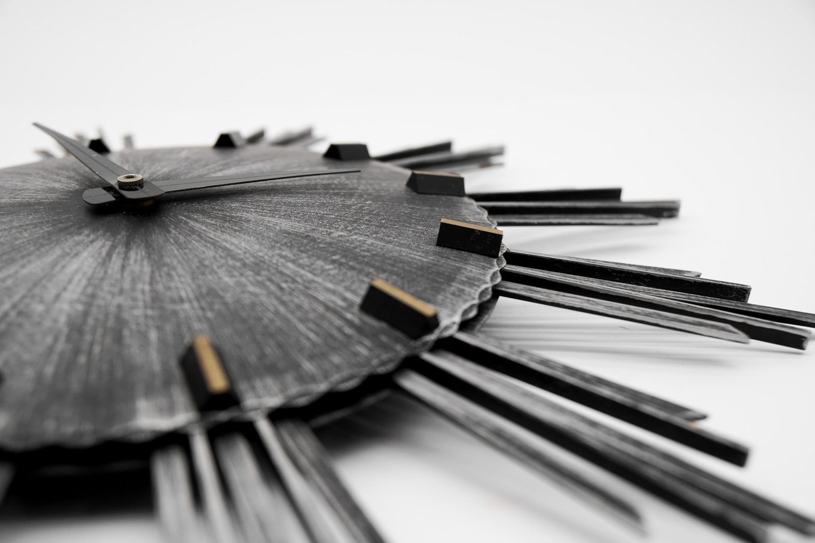 Mid Century Modern Iron And Brass Sunburst Wall Clock By Atlanta Electric photo vinterior