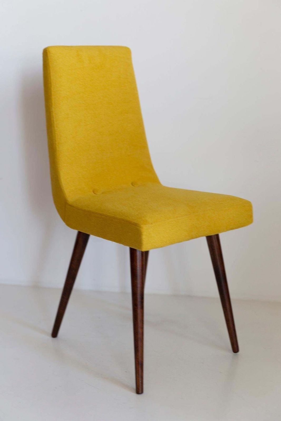 Mid Century Mosterdgele Wollen Stoel, Rajmund Halas, Europa, Jaren 1960 photo buy