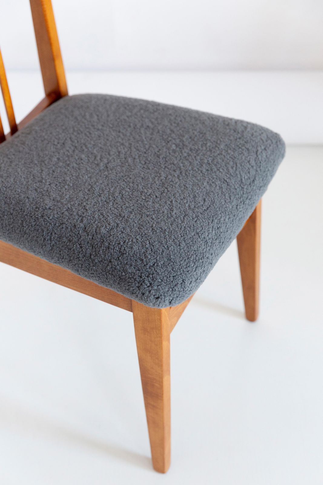 Mid Century Modern Grijze Bouclé Fauteuil, Ontworpen Door M. Zielinski, Europa, Jaren 1960 photo for sale