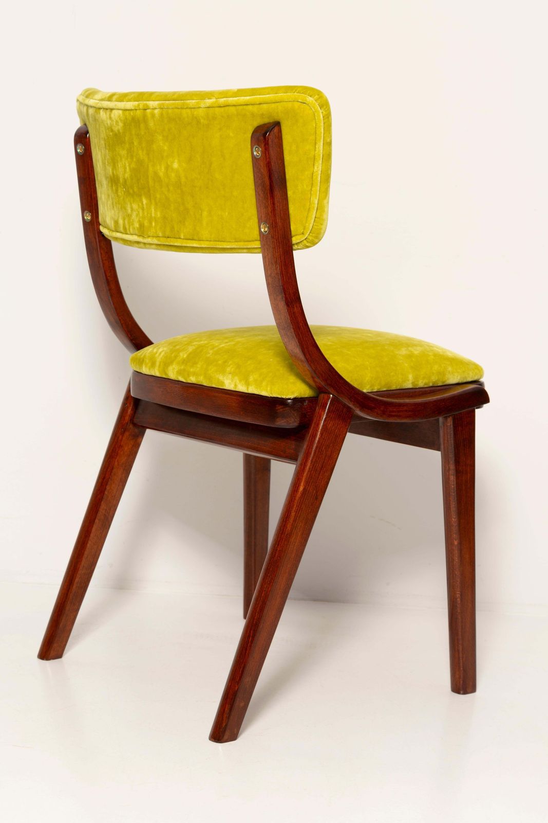 Mid Century Modern Bumerang Chair, Lime Velvet Plushy Fr Dedar, Poland, 1960s photo vintage