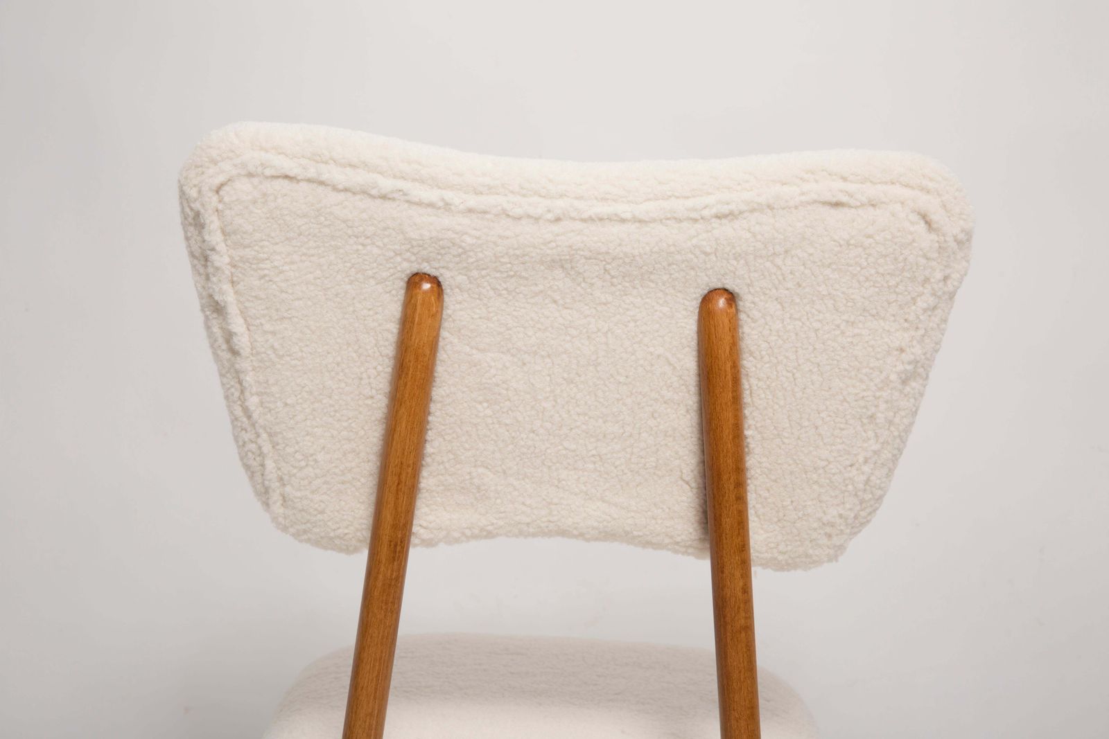 Furniture 20th Century Light Crème Boucle Oak Wood Butterfly Chair, Europe, 1960 photo