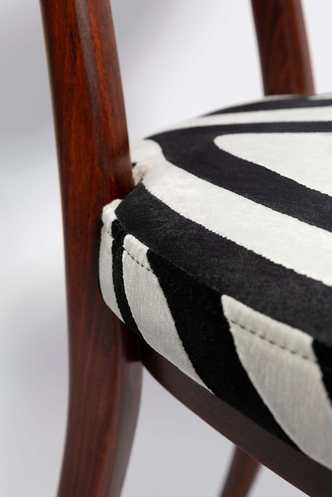 Midcentury Regency Zebra Black And White Heart Chair, Poland, 1960s photo 680.0