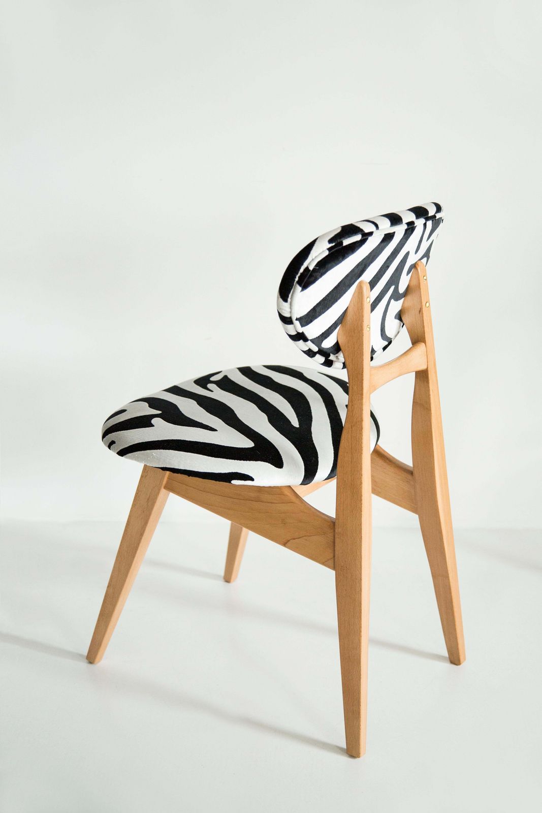 Mid Century Zebra Chair, Type 200/128, By J. Kedziorek, Europe, 1960s photo vintage