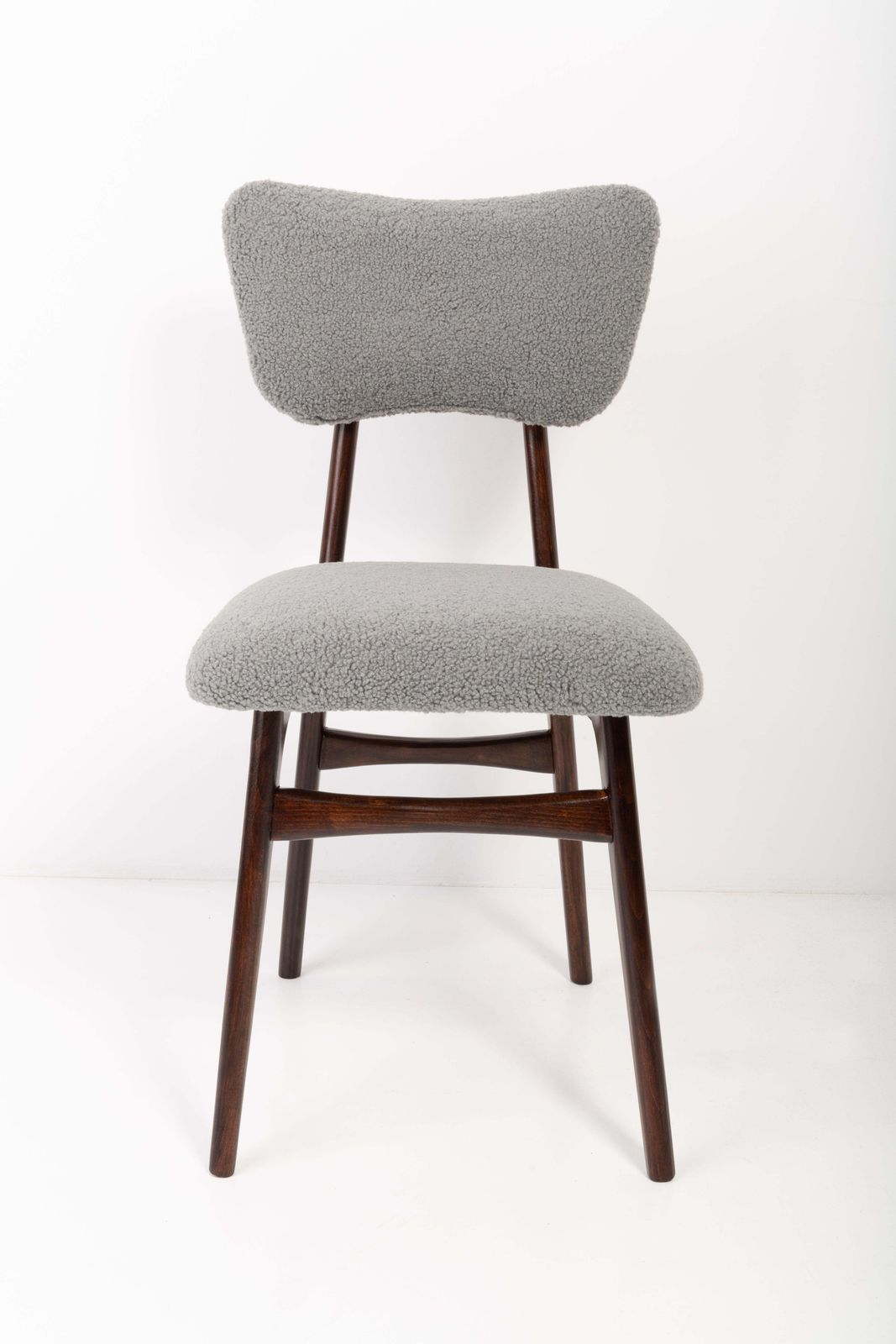 photo vinterior Two 20th Century Gray Boucle Chairs, 1960s