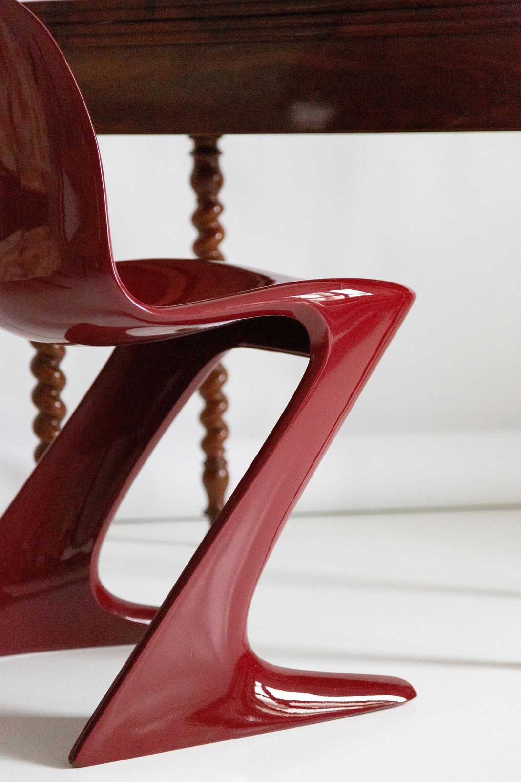 photo vintage Dark Red Wine Kangaroo Chair Designed By Ernst Moeckl, Germany, 1968