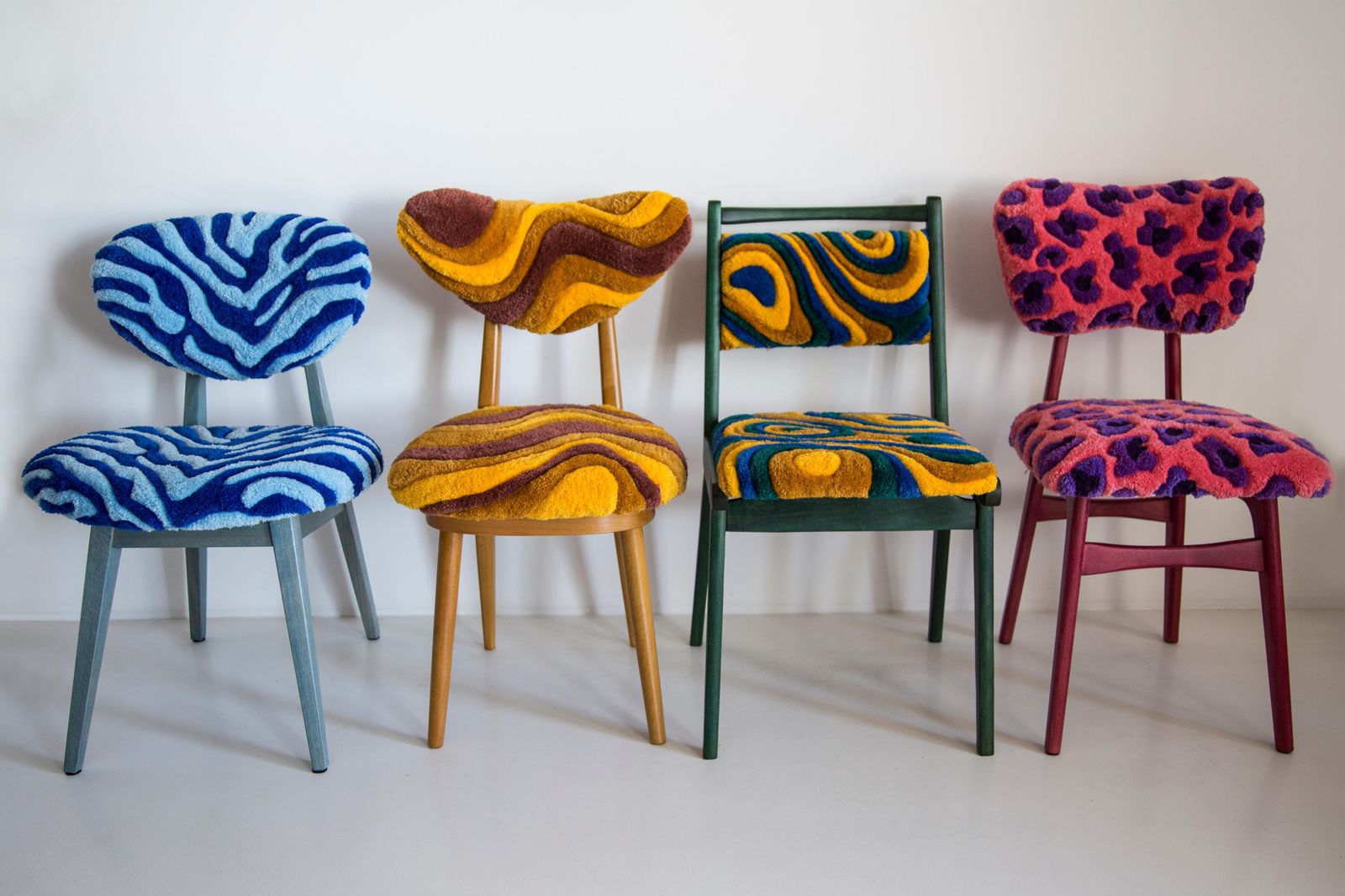 Mid Century Fauteuil, Handmatig Getuft In Blauw Zebrawol, Europa, Ca. Jaren 1960 photo vinterior