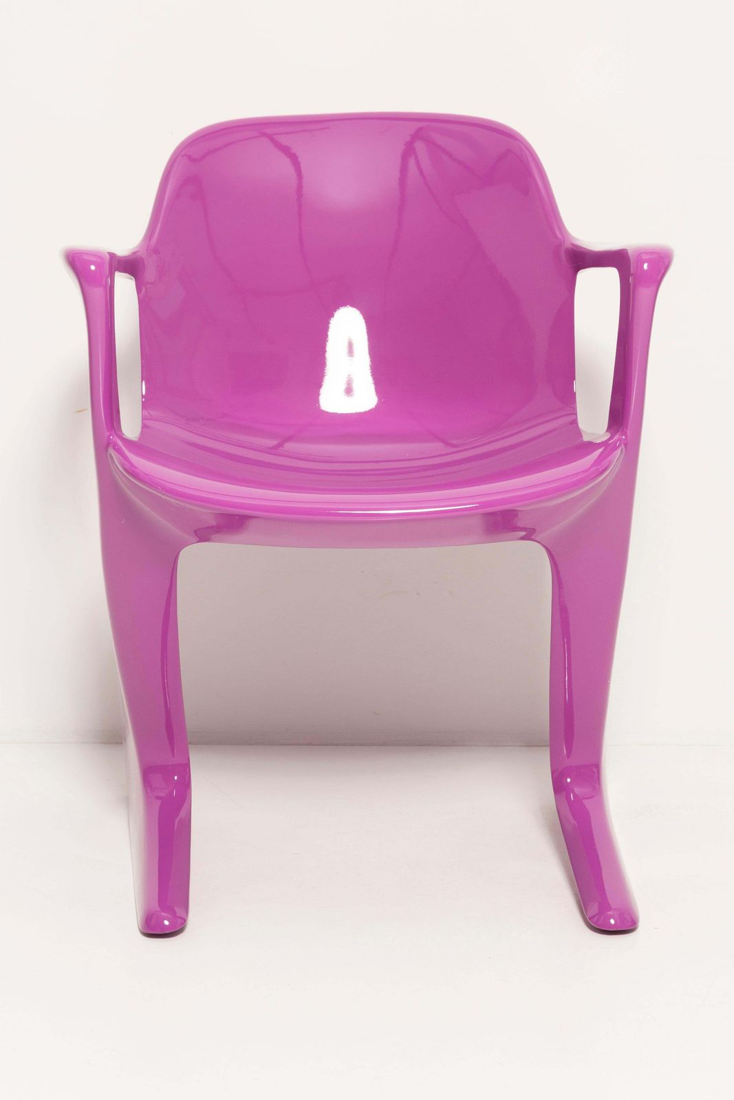 Mid Century Violet Purple Kangaroo Chair Designed By Ernst Moeckl, Germany, 1968 photo vintage