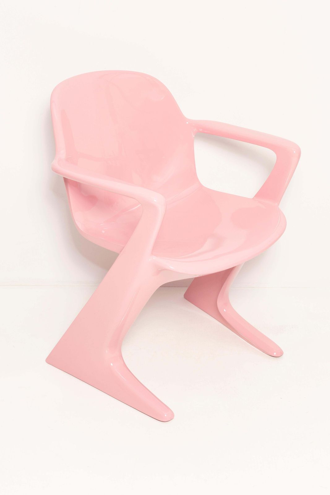 Mid Century Light Pink Kangaroo Chair Designed By Ernst Moeckl, Germany, 1968 photo vinterior