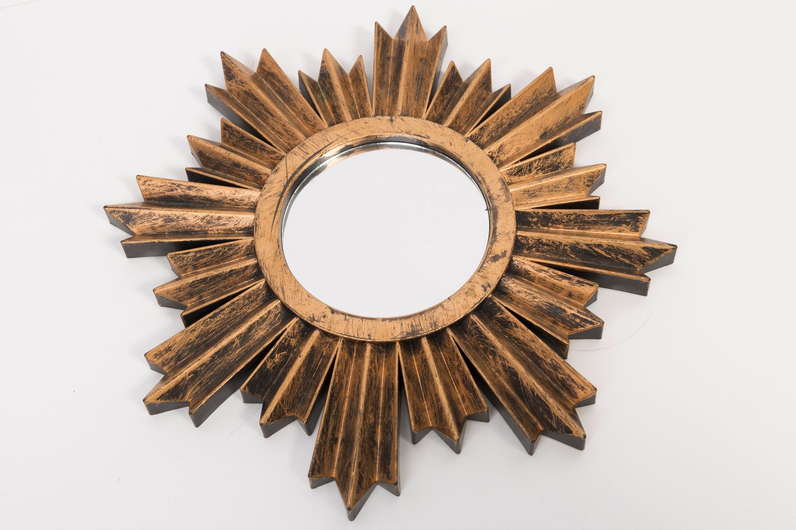 20e Eeuwse Moderne Gouden Sunburst Spiegel, Kunststof, Jaren 1980 photo for sale