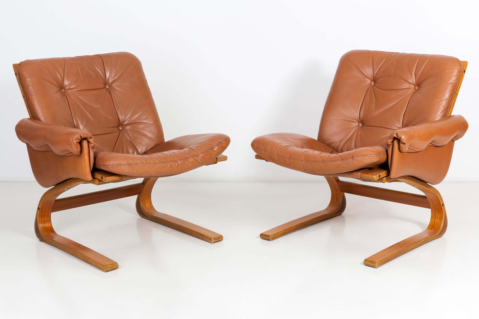 photo vinterior 20th Century Teak Wood Kengu Sofa, Elsa & Nordahl Solheim For Rybo Rykken, 1970s
