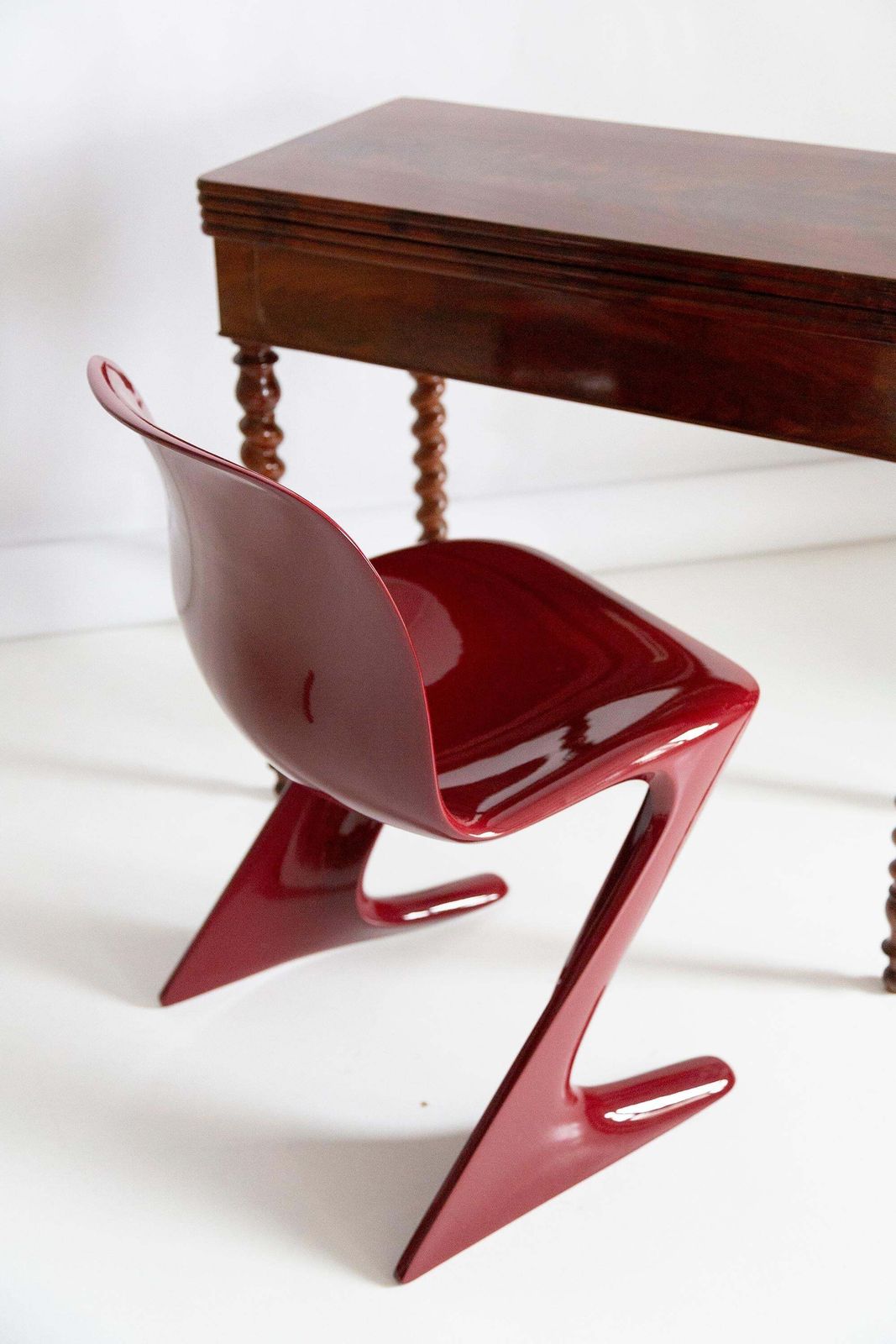 photo vintage Pair Of Dark Red Wine Kangaroo Chairs Designed By Ernst Moeckl, Germany, 1968