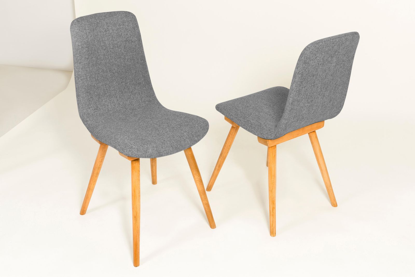 Set Van Vier Vintage Stoelen, Fameg, Grijs, Ca. Jaren 1960, Polen photo 2126.0