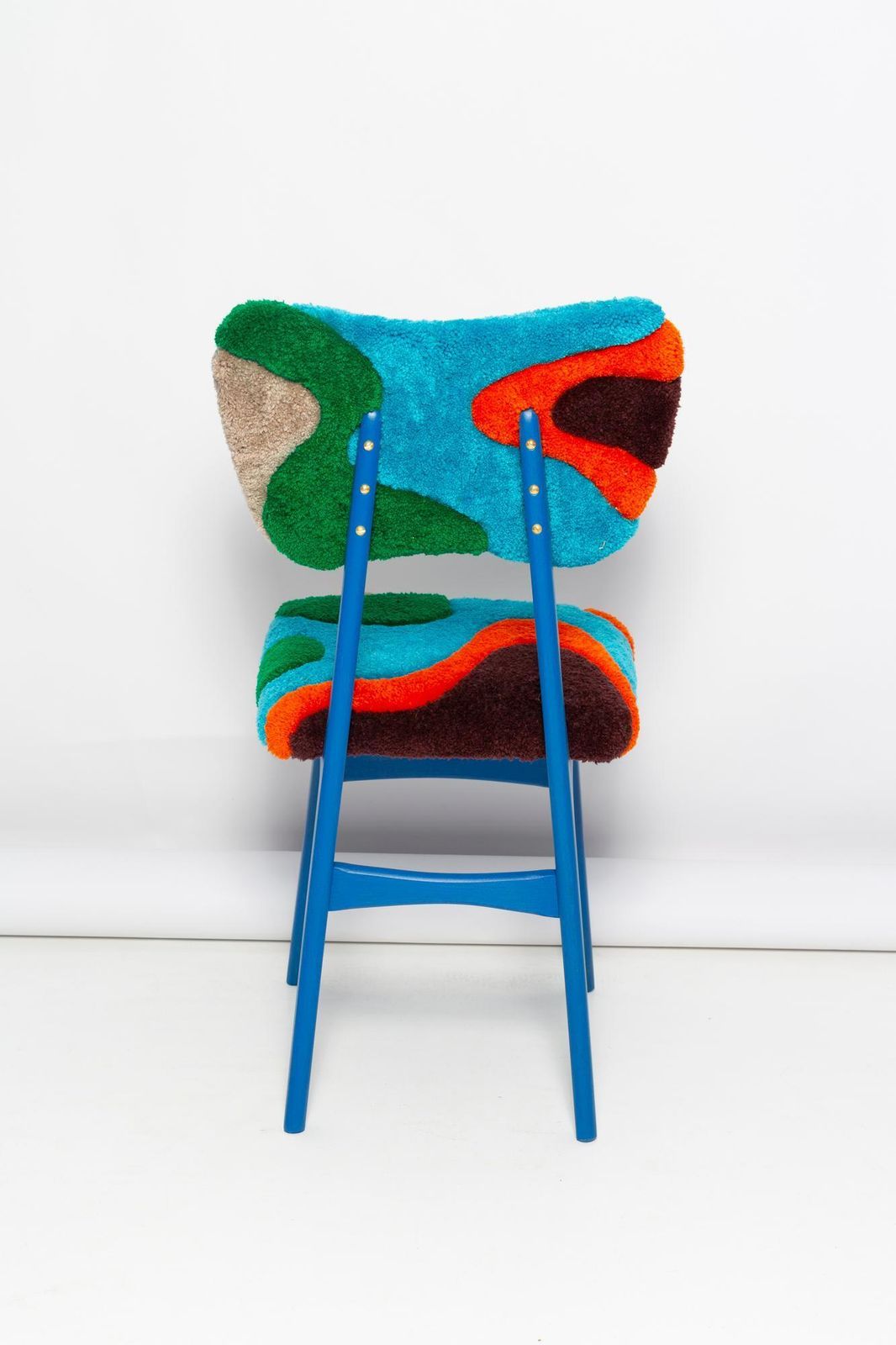 photo furniture Mid Century Butterfly Chair, Hand Tufting Blue Green Orange Wool, Europe, 1960s