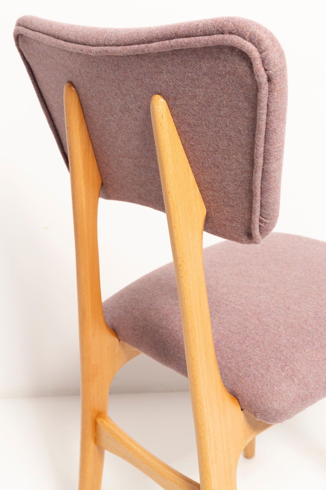 photo buy Four 20th Century Butterfly Dining Chairs, Pink Wool, Light Wood, Europe, 1960s