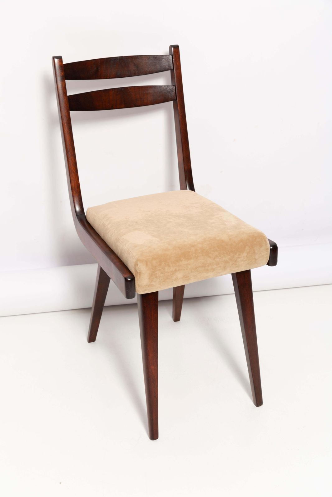 Set Van Vier Mid Century Gazelle II Stoelen In Beige Hout, Europa, Ca. Jaren 1960 photo buy