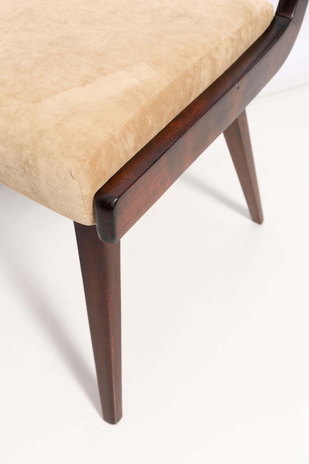 Meubels Set Van Vier Mid Century Gazelle II Stoelen In Beige Hout, Europa, Ca. Jaren 1960 photo