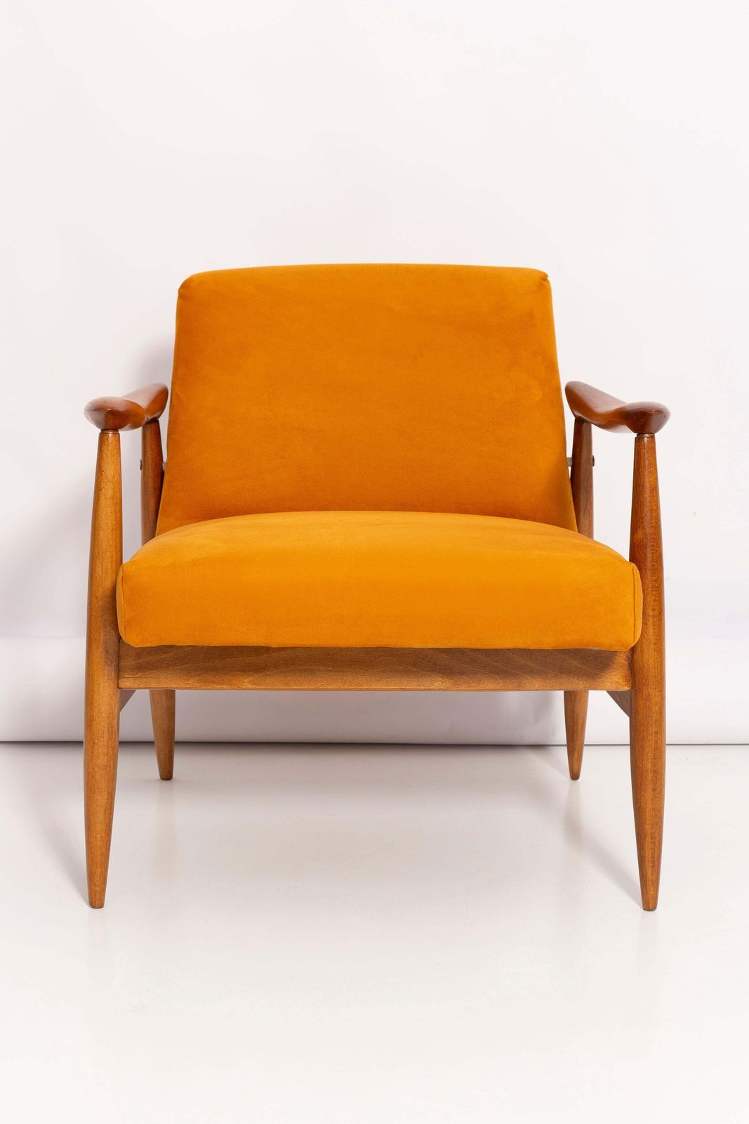 photo for sale Mid Century Mosterdgele Fauteuil, Ontworpen Door J. Kedziorek, Europa, Jaren 1960