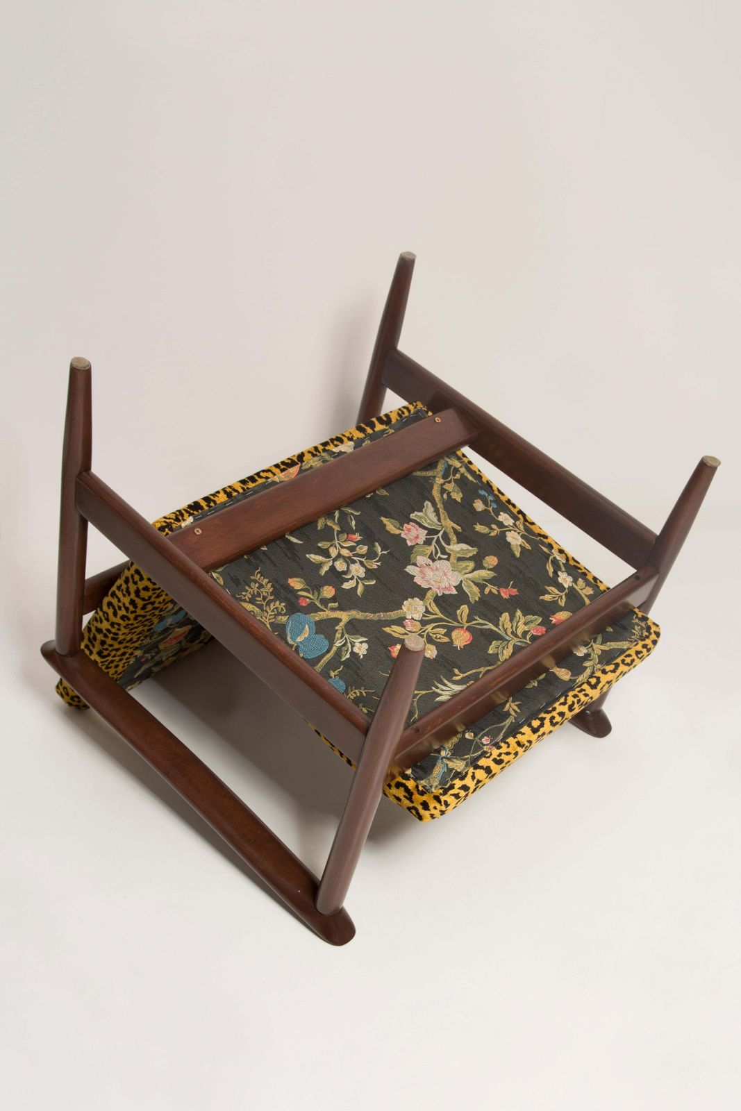 1531.0 Mid Century Leopard Fauteuil, Gfm 142, Edmund Homa, Europa, Jaren 1960 photo